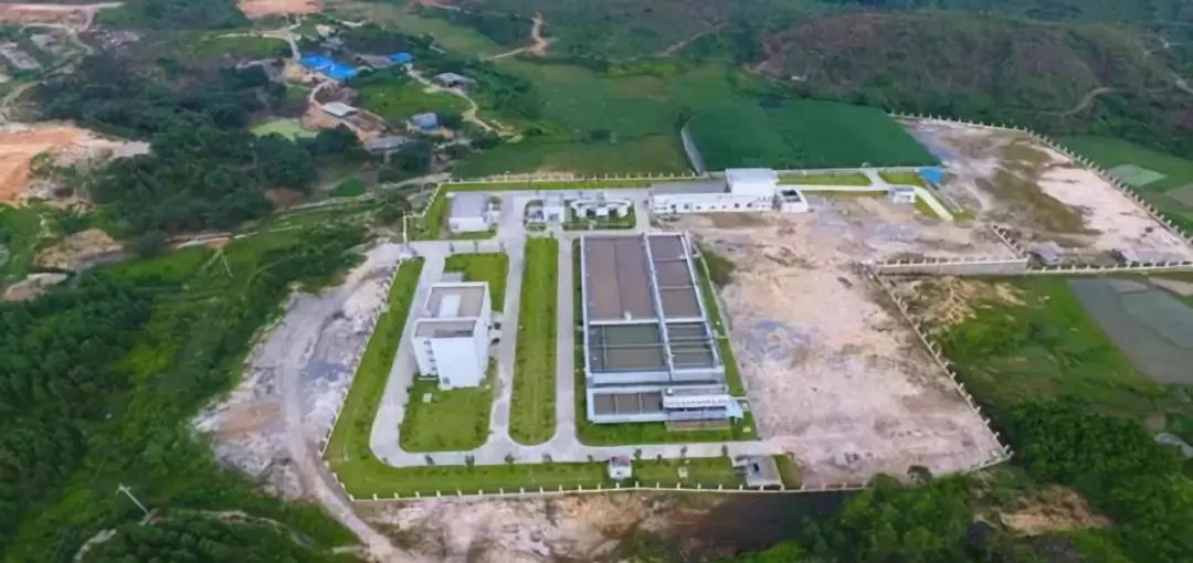 5c1c59ea021fa.jpg 2.jpg