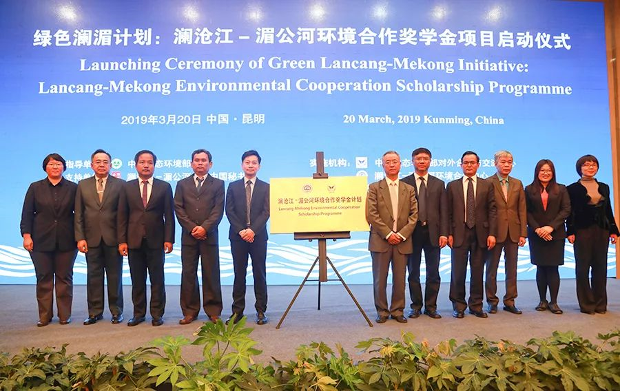 5c984c7cc1fda.png 2.png